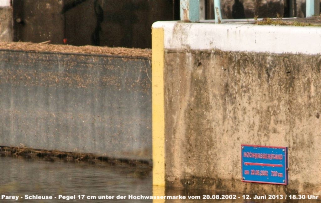 Hochwasser- 2013_06_12-004-Parey-Schleuse.jpg